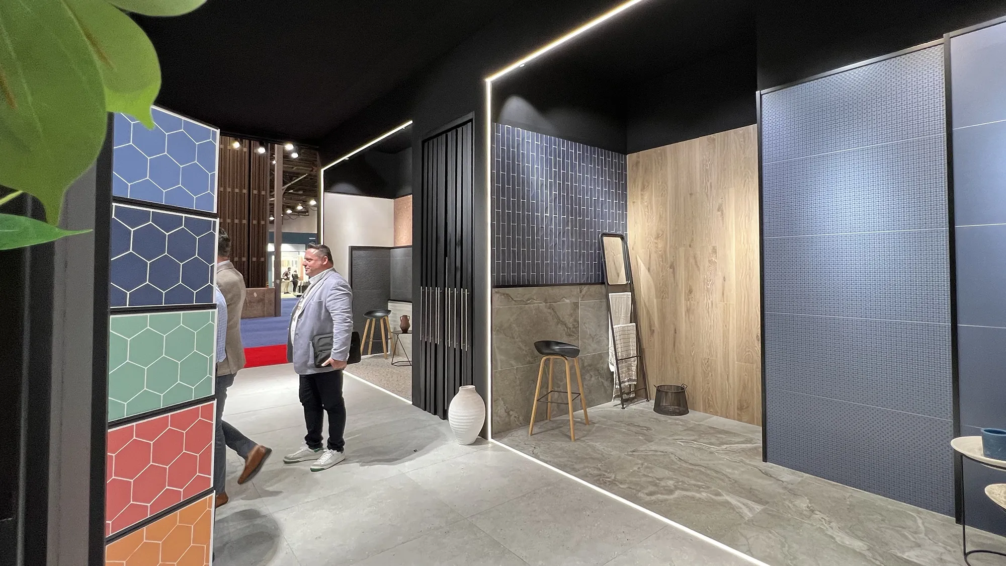 Coverings: Fustecma viaja a las Vegas para el montaje de 5 stands Foto 5 4 22 10 43 27