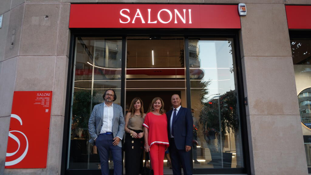 saloni showroom