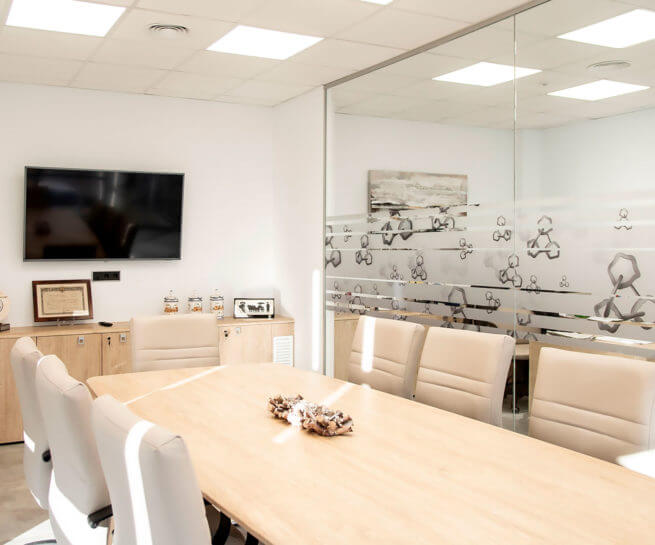 Mobiliario de oficina P1030260 655x545 1